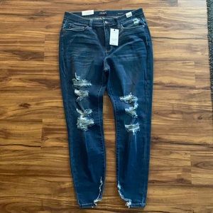 NWT Judy Blue High Rise Distressed Skinnies!